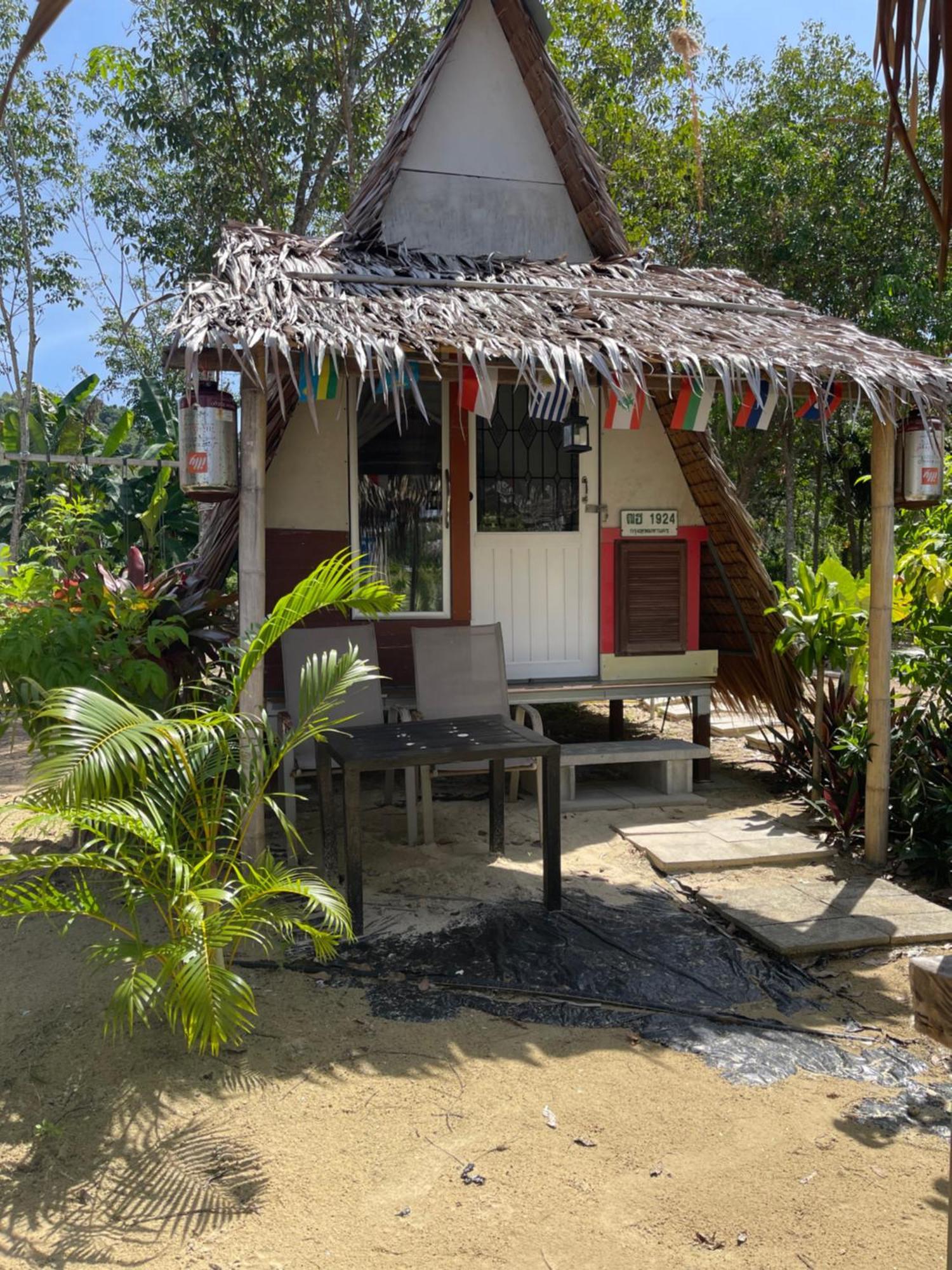 Отель Phuketairportcamping Ban Bo Sai Klang Экстерьер фото